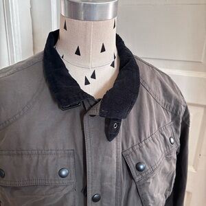 Vintage Banana Republic 
Khaki Field Jacket
Ready for Spring Showers
☔️🌧️☔️